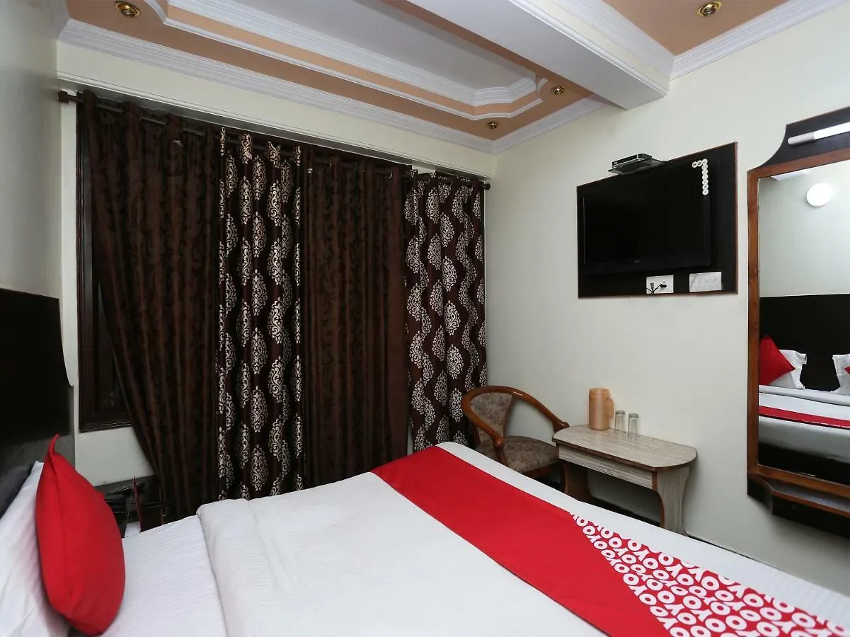 Oyo 27002 Hsr Ram Bazaar Hotel Shimla 3*,