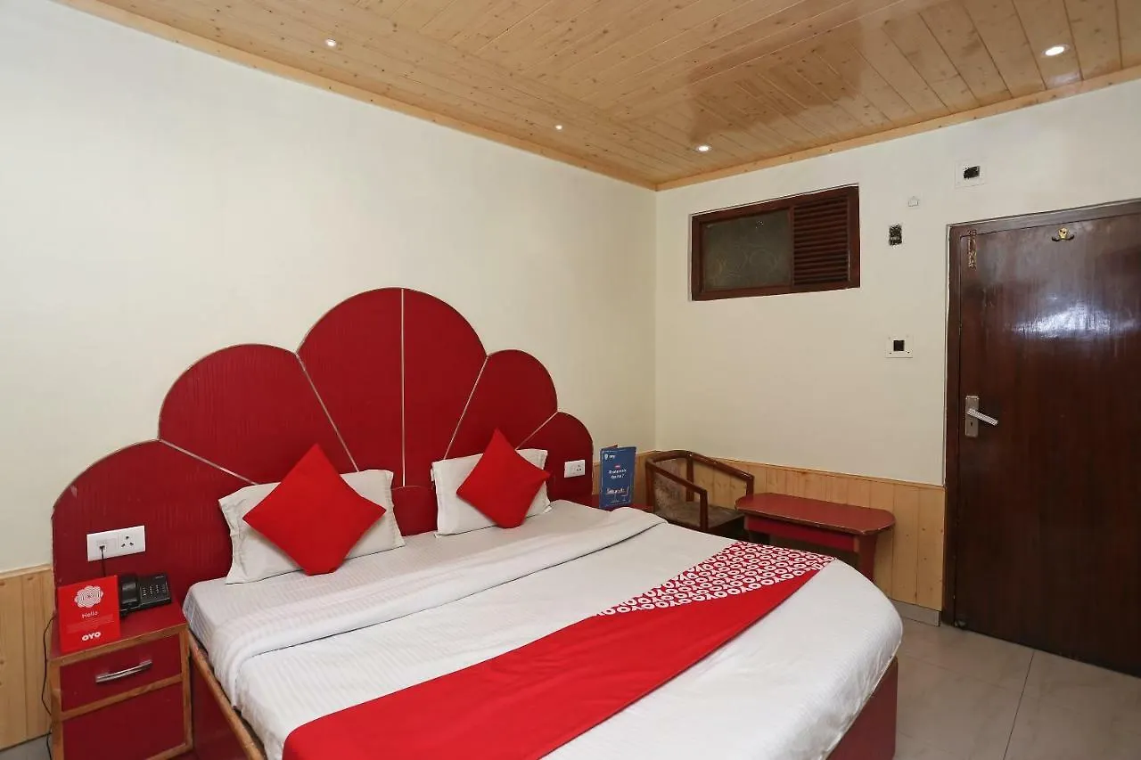 Oyo 27002 Hsr Ram Bazaar Hotel Shimla 3*,  India
