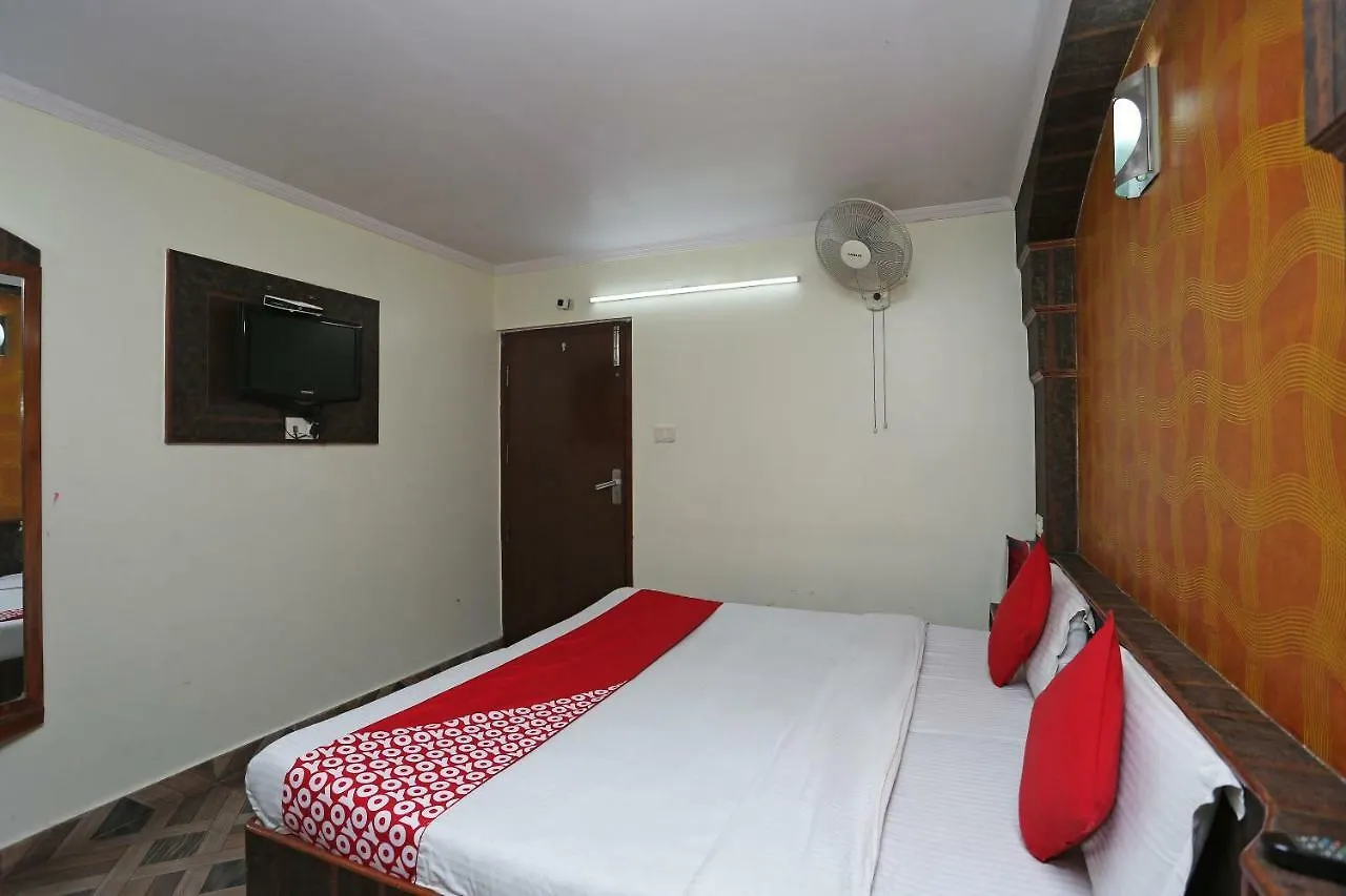 Oyo 27002 Hsr Ram Bazaar Hotel Shimla