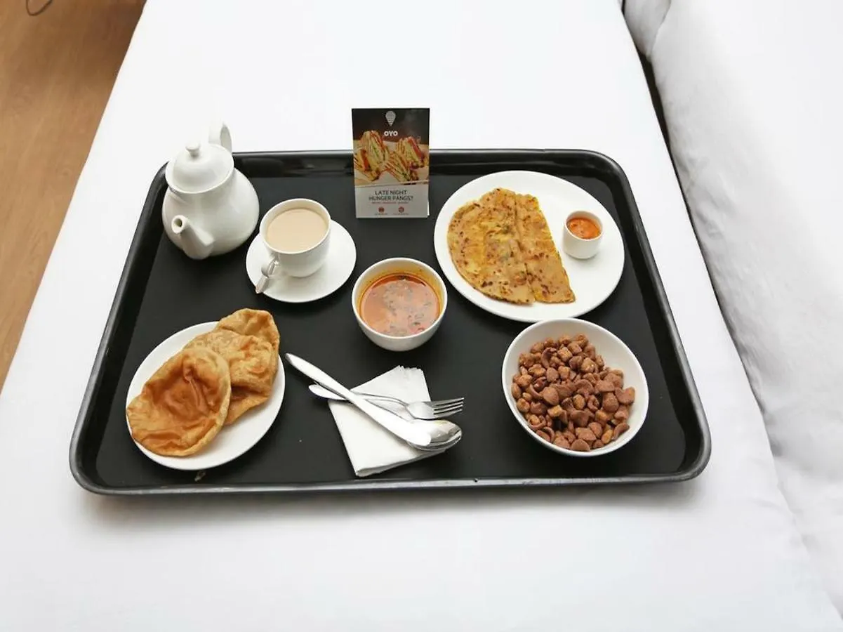 Oyo 27002 Hsr Ram Bazaar Hotel Shimla 3*,  India