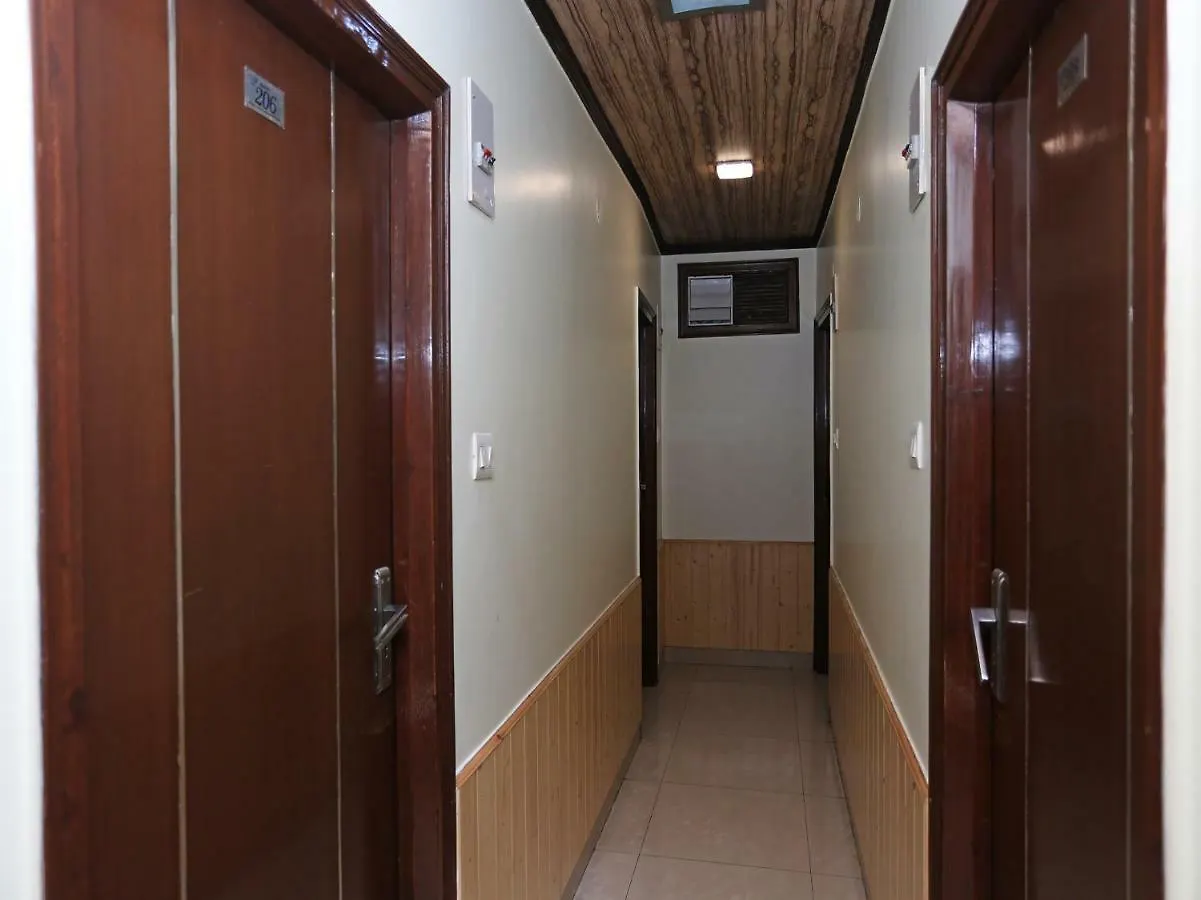 Oyo 27002 Hsr Ram Bazaar Hotel Shimla